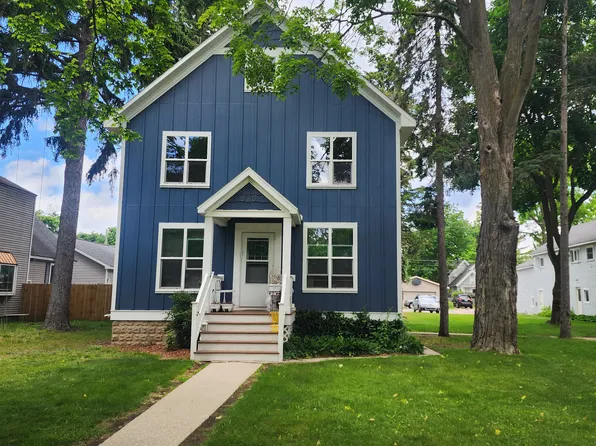 620 W 9th St APT C, Traverse City, MI 49684