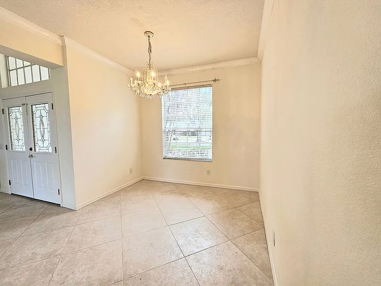 7209 Colonial Lake Dr — Photo 7