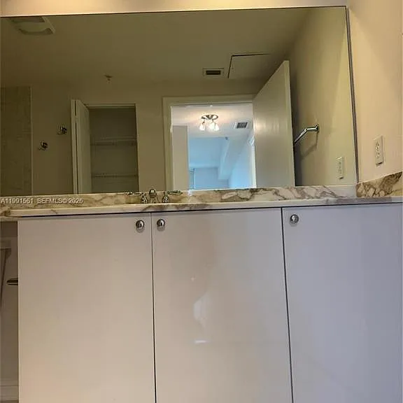 18800 NE 29th Ave #822 — Photo 10