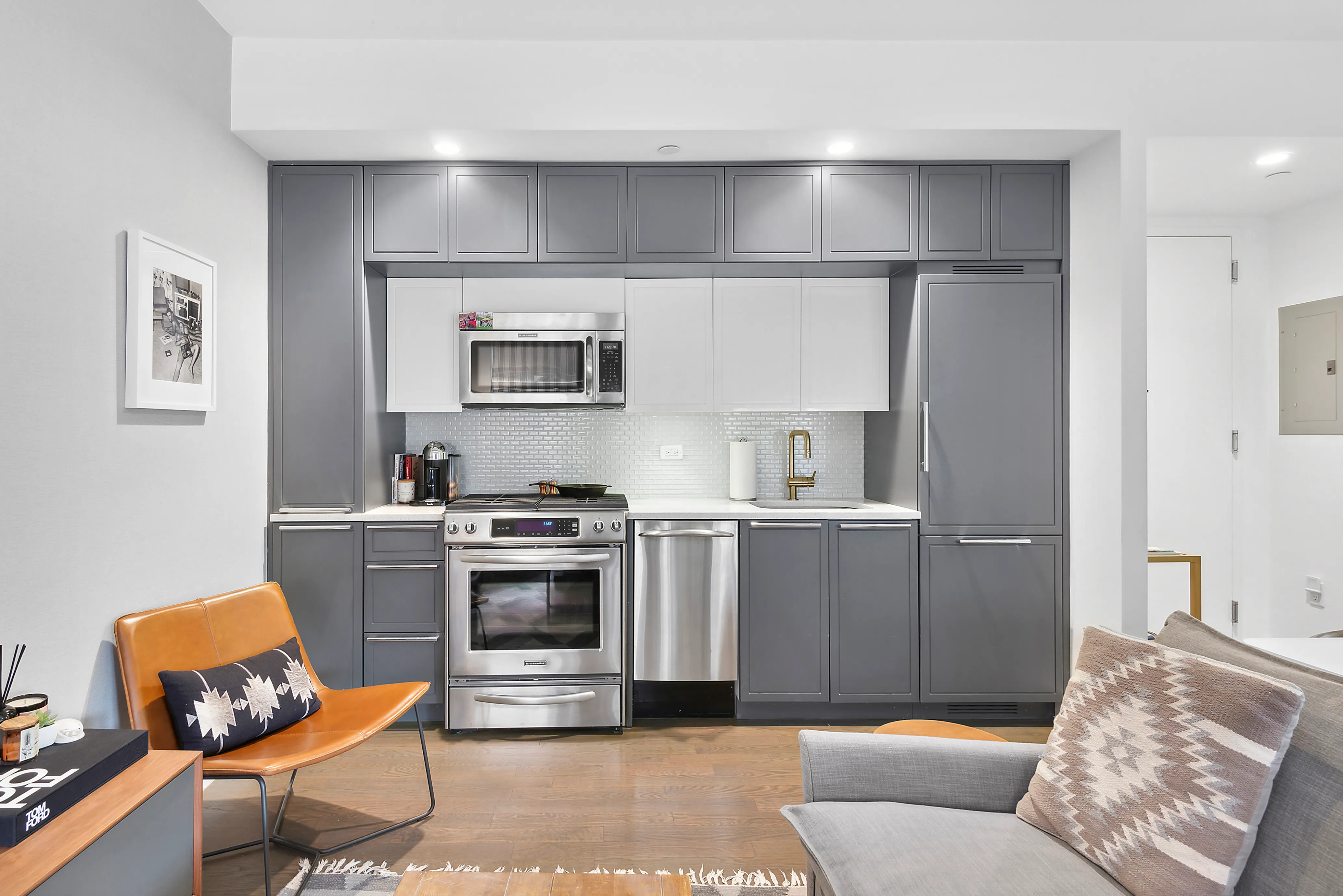 432 West 52nd Street #3G in Hell's Kitchen, Manhattan | StreetEasy