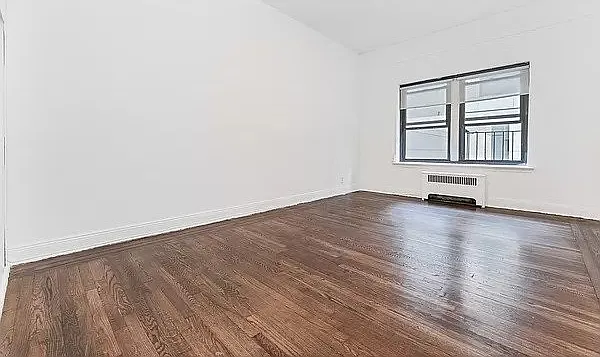 222 E 56th St #4C — Photo 3