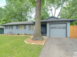 2203 Pennsylvania St, Lawrence, KS 66046