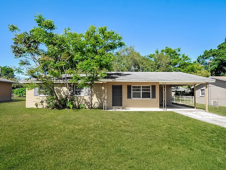 5927 Stokes Rd — Photo 1