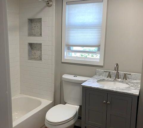 4th image of 10 Palfrey Ct #2