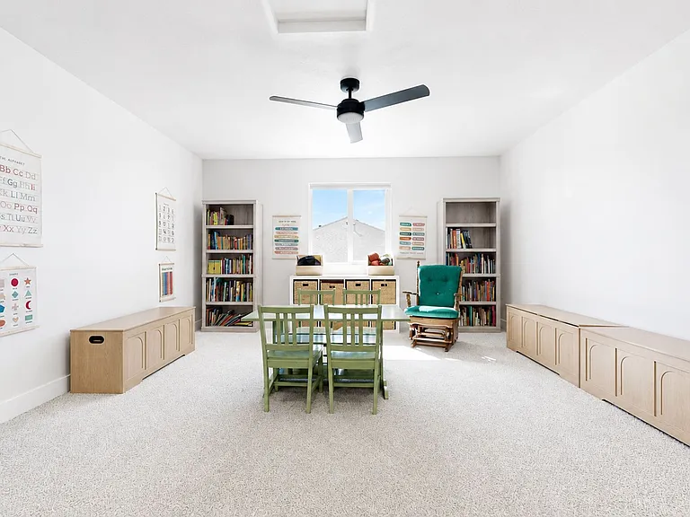 1127 E 4240 N — Photo 36
