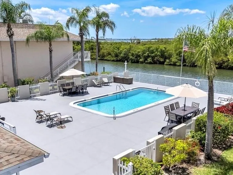 8803 Bay Pointe Dr #203 — Photo 28