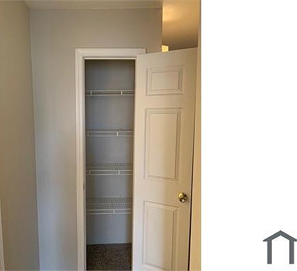 5th image of 2528 Griffiths Ave