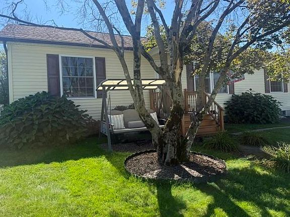 2nd image of 514 Norman Rd
