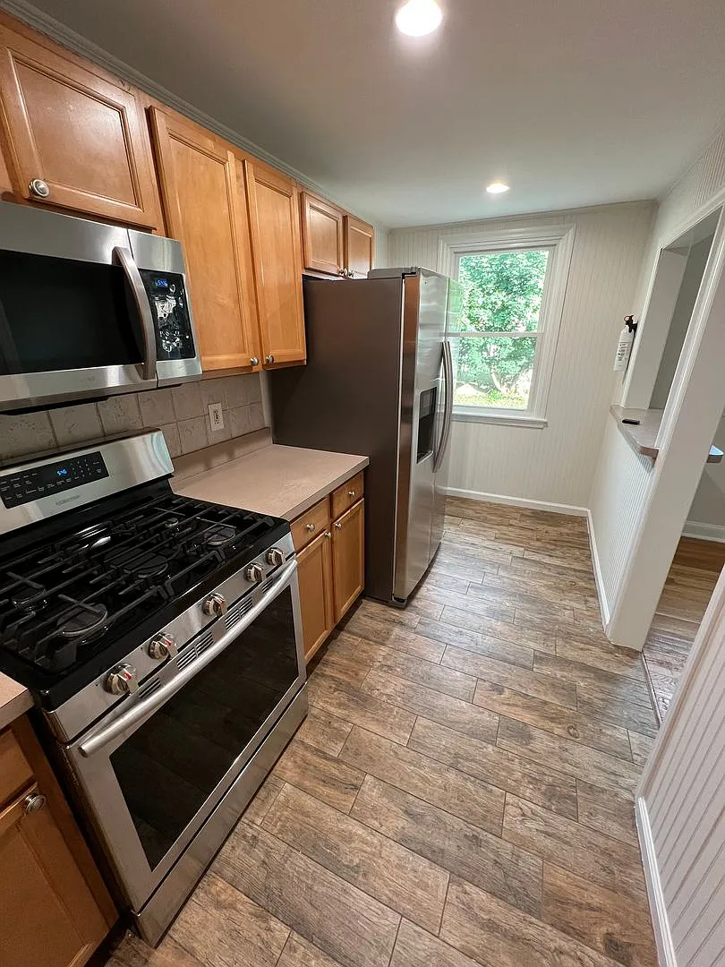 Charming 3-bedroom, 1-bathroom home + Garage located in Clifton Heights — Photo 1