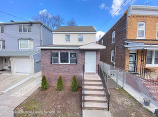 17 White St, Staten Island, NY