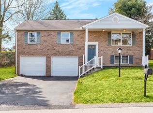 107 Rembrandt Dr, Butler, PA