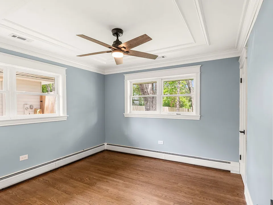 1010 W Elm St