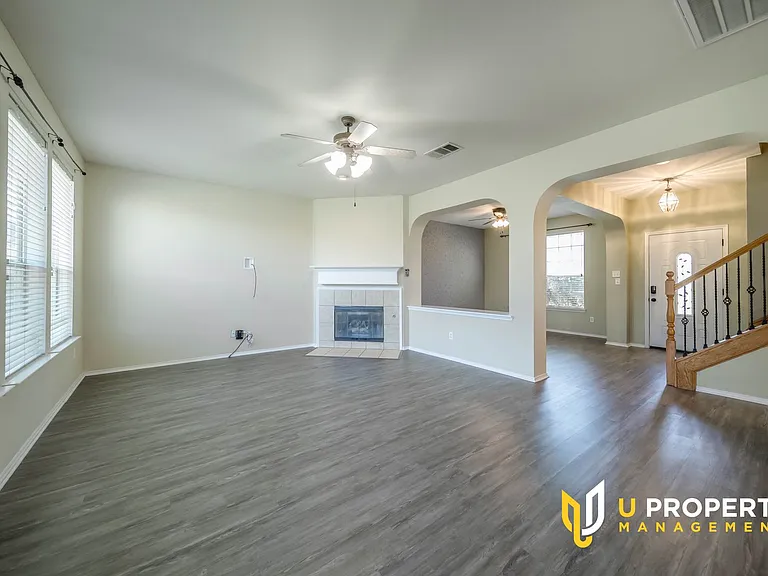 3501 Aldersyde Dr — Photo 8