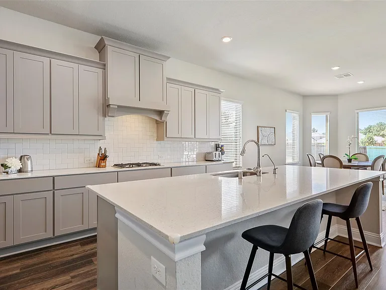 50 Wyatt Oaks Dr — Photo 14
