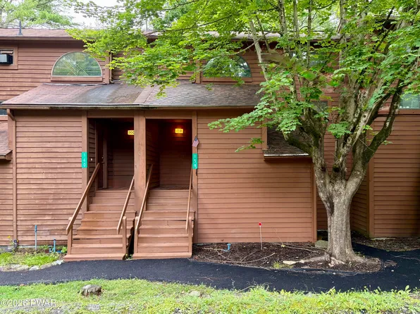 159 Stream Ct, Bushkill, PA 18324