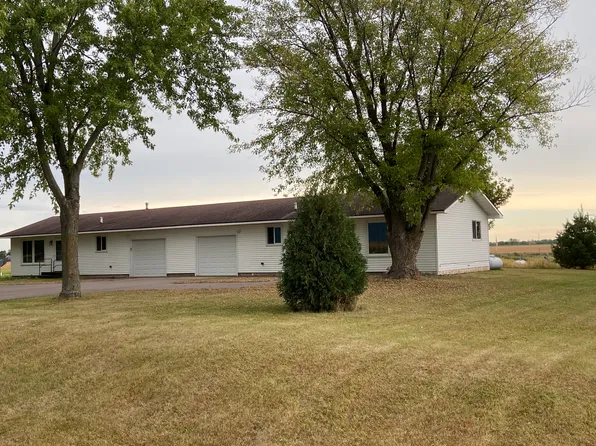 8811 150th St, Chippewa Falls, WI 54729