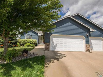 700 Kent St, Harrisburg, SD, 57032