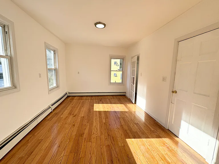 49 Chestnut Ave #2 — Photo 3