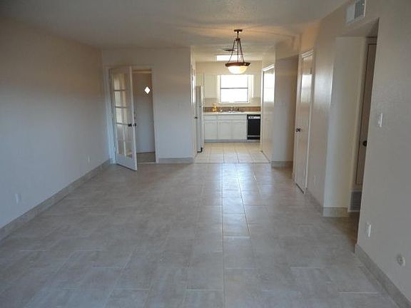 3rd image of 2600 Miguel Pl APT A