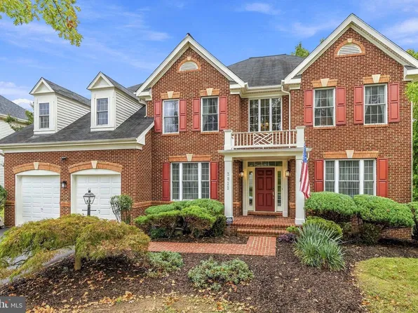 3811 Bell Manor Ct, Falls Church, VA 22041