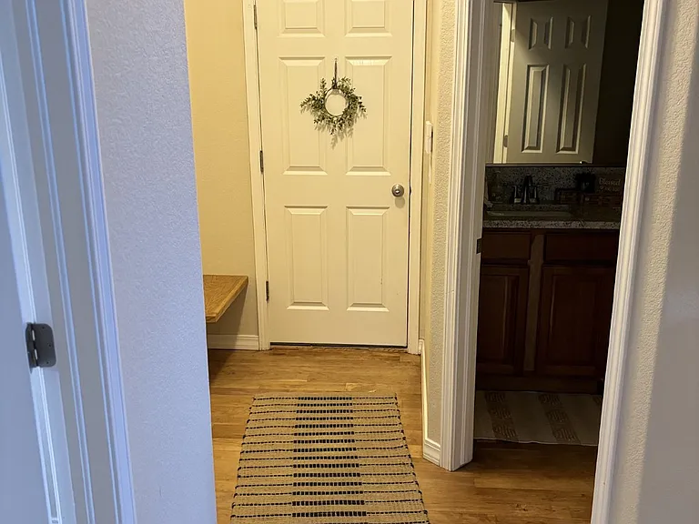 9998 Rose Leaf Ct — Photo 12