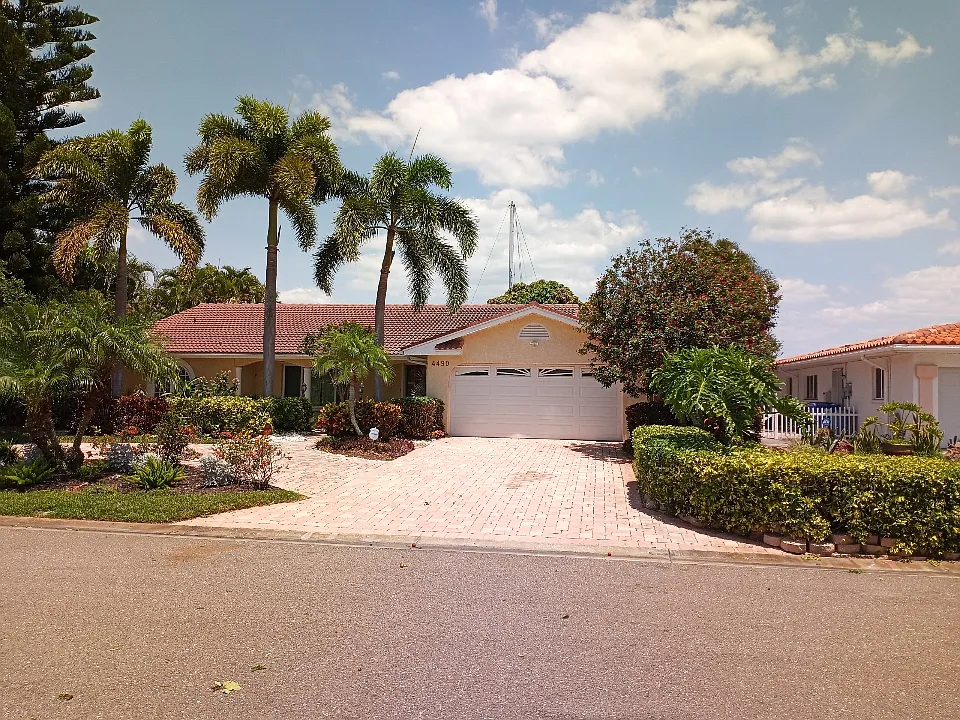 Building Photo - 4490 38th Way S