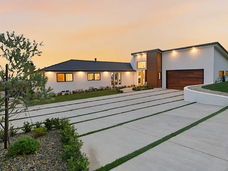 1764 E Loma Alta Dr — Photo 67