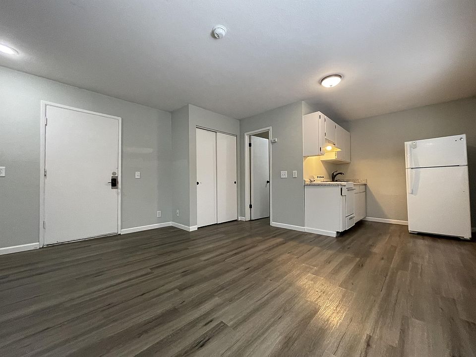 1252 Warner St. Apartments Chico, CA Zillow