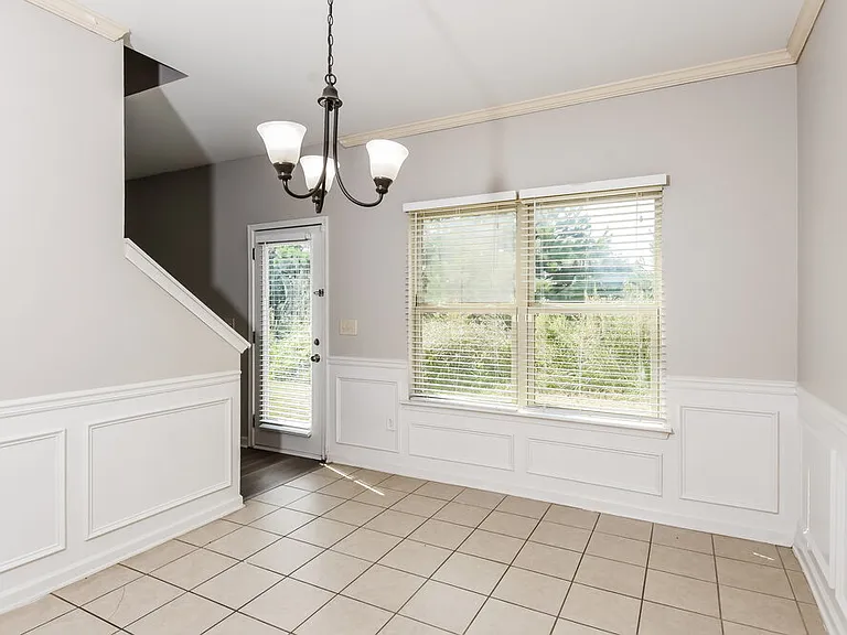 63 Hamilton Blvd NW — Photo 6