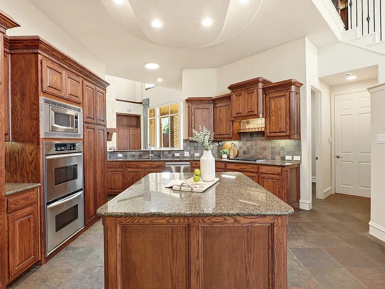 1224 Crockett Dr — Photo 19