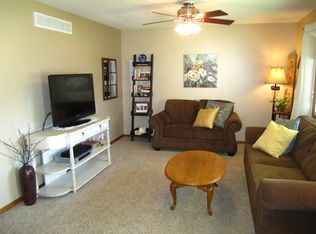 914 W 3rd St, Wayne, NE 68787