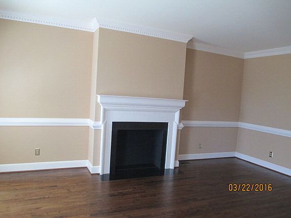 4th image of 3130 Suffolk Dr