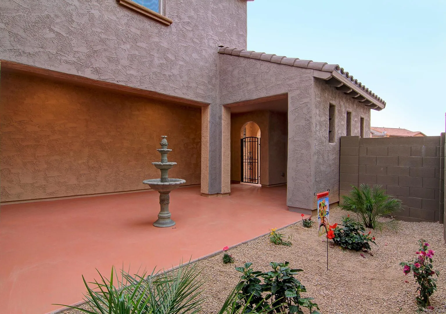 4 bed, 2.5 bath, 3057 sqft, $4,450 — Photo 2