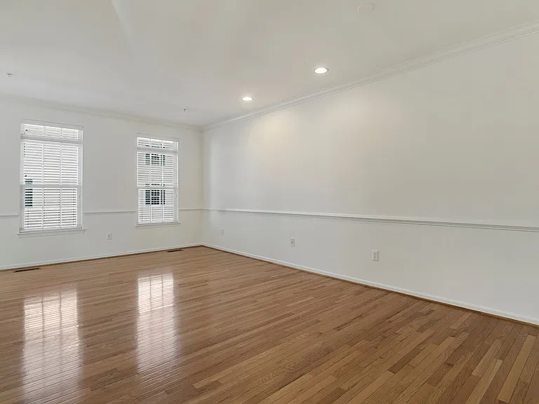 4801 Portsmouth Rd — Photo 6