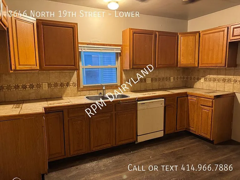 3646 N 19th St #LOWER — Photo 7