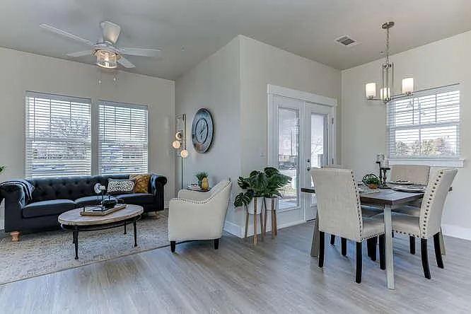 Cedar Crossing Luxury Townhomes — Photo 35