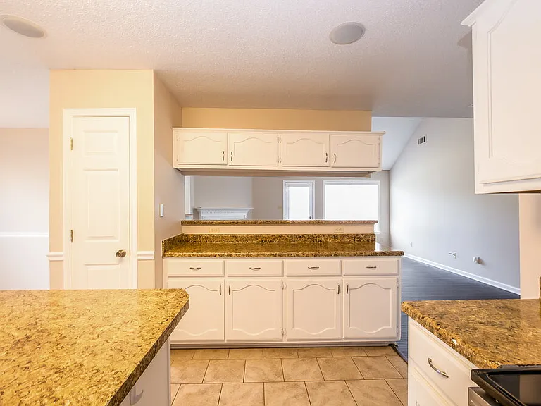 3056 Valley Green Ln — Photo 8