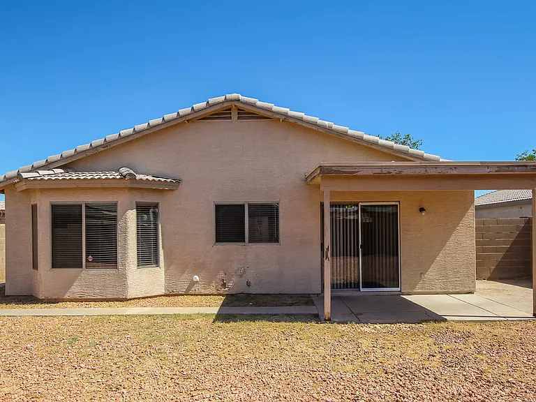 7537 W Georgia Ave — Photo 15