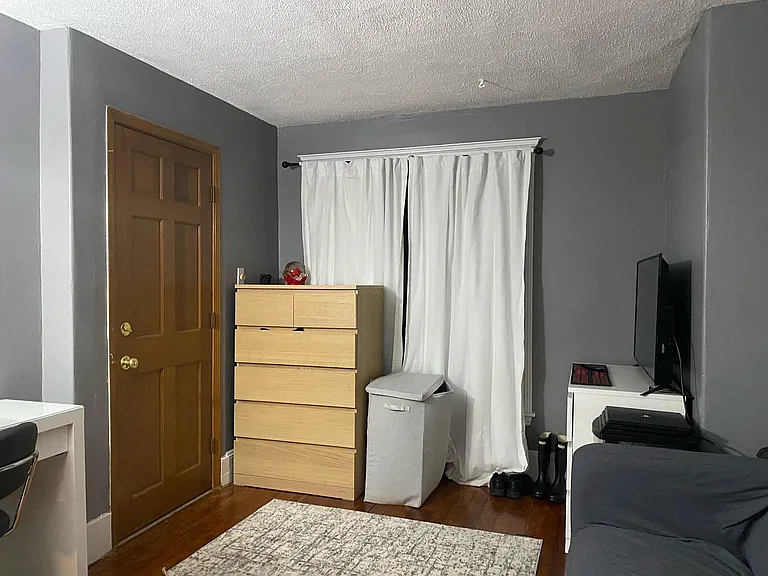 50 Moore St #1L — Photo 9