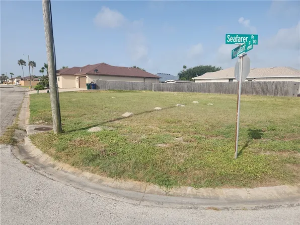 13981 Seafarer Dr, Corpus Christi, TX 78418