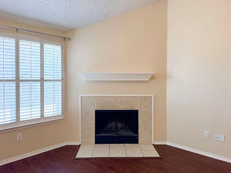 833 Edgehill Rd — Photo 15