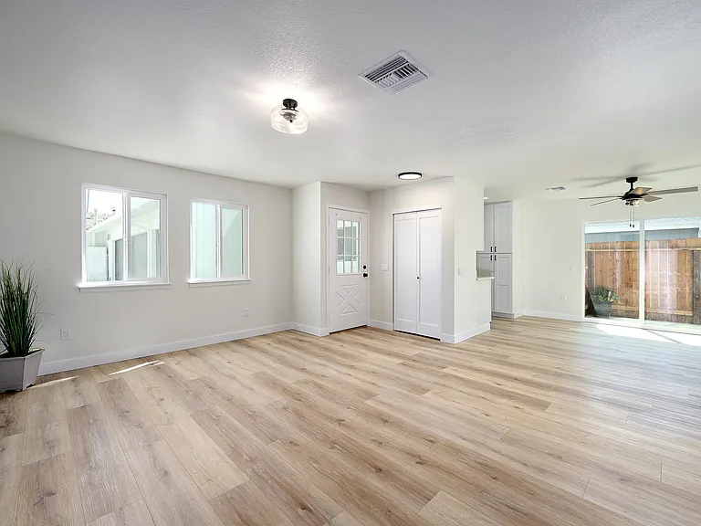 97 Everett St — Photo 1