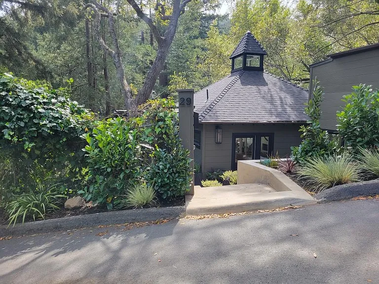 29 Millard Road
