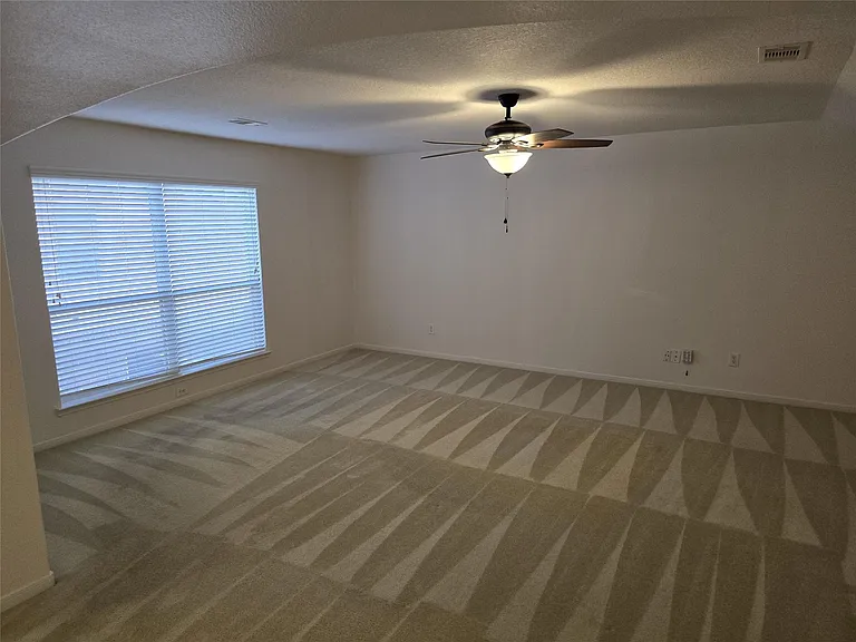 19427 Egret Wood Way — Photo 9