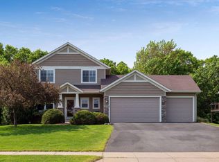 5160 Woodland Ct, Shakopee, MN 55379