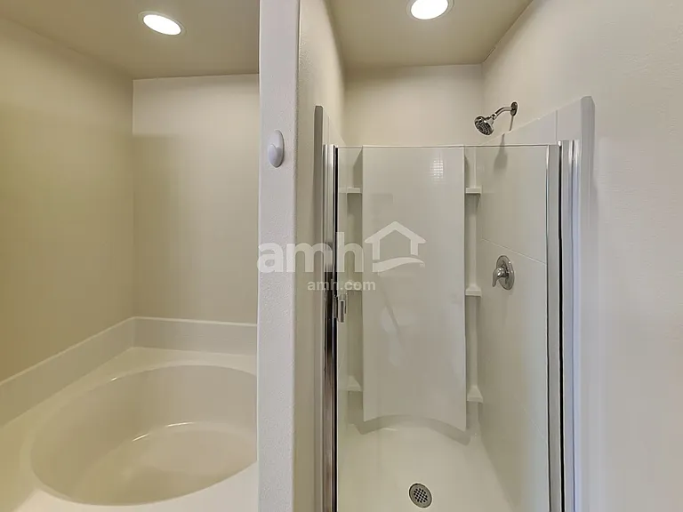 414 Gorge Ct — Photo 13