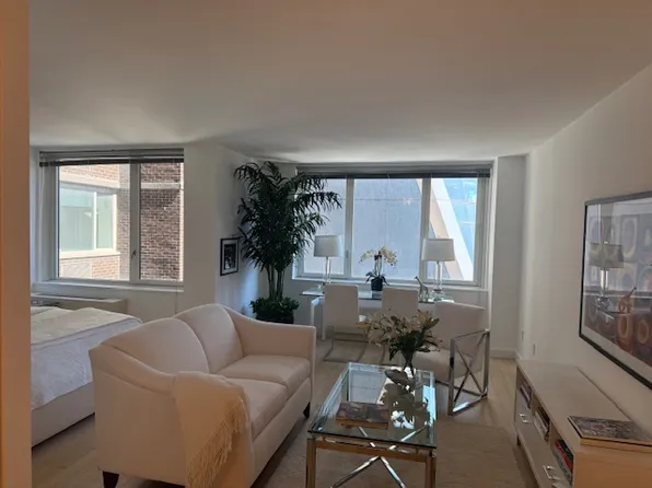 322 West 57th Street 45R image 1 of 3