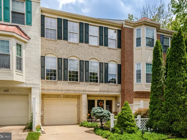 2711 Baronhurst Dr, Vienna, VA 22181