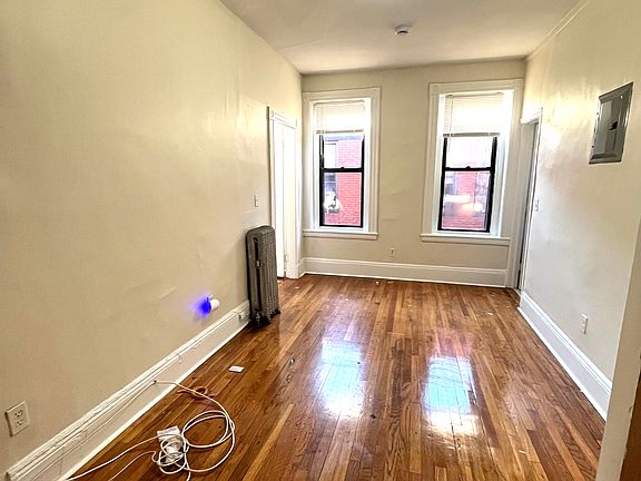 5th image of 313 Huntington Ave #5