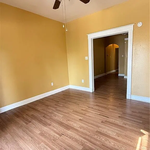 1435 France St — Photo 2